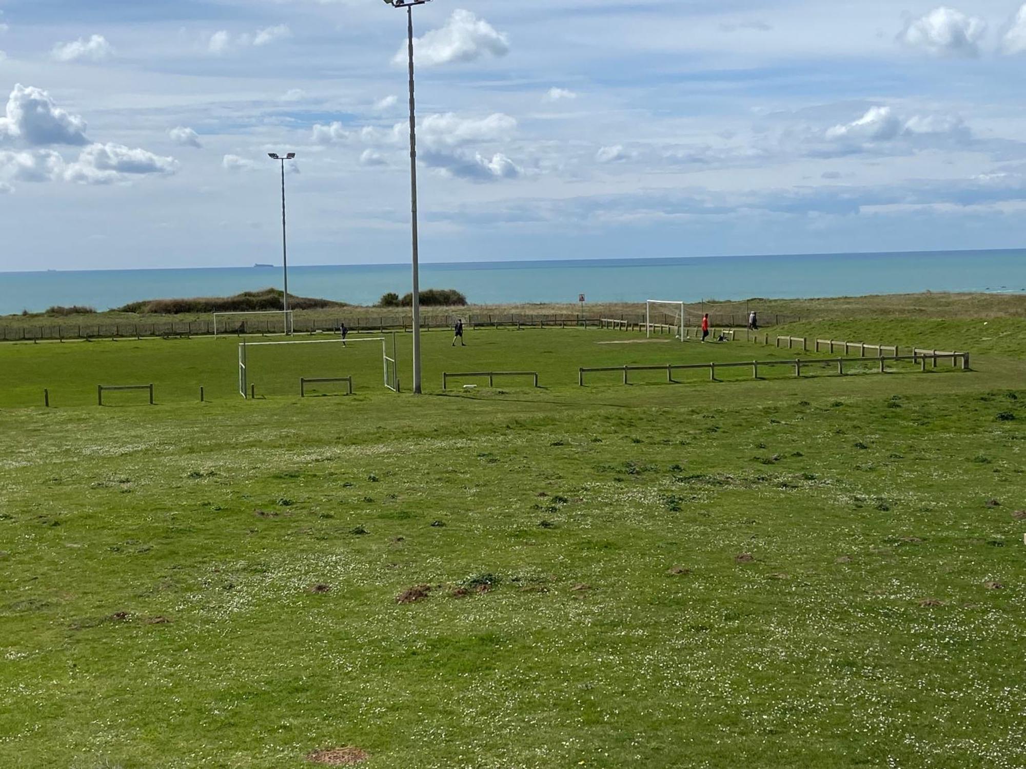 Brise De Mer Sur La Naturelle, Studio A Wimereux , Parking エクステリア 写真
